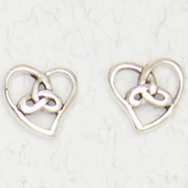 Trinity Knot in Heart